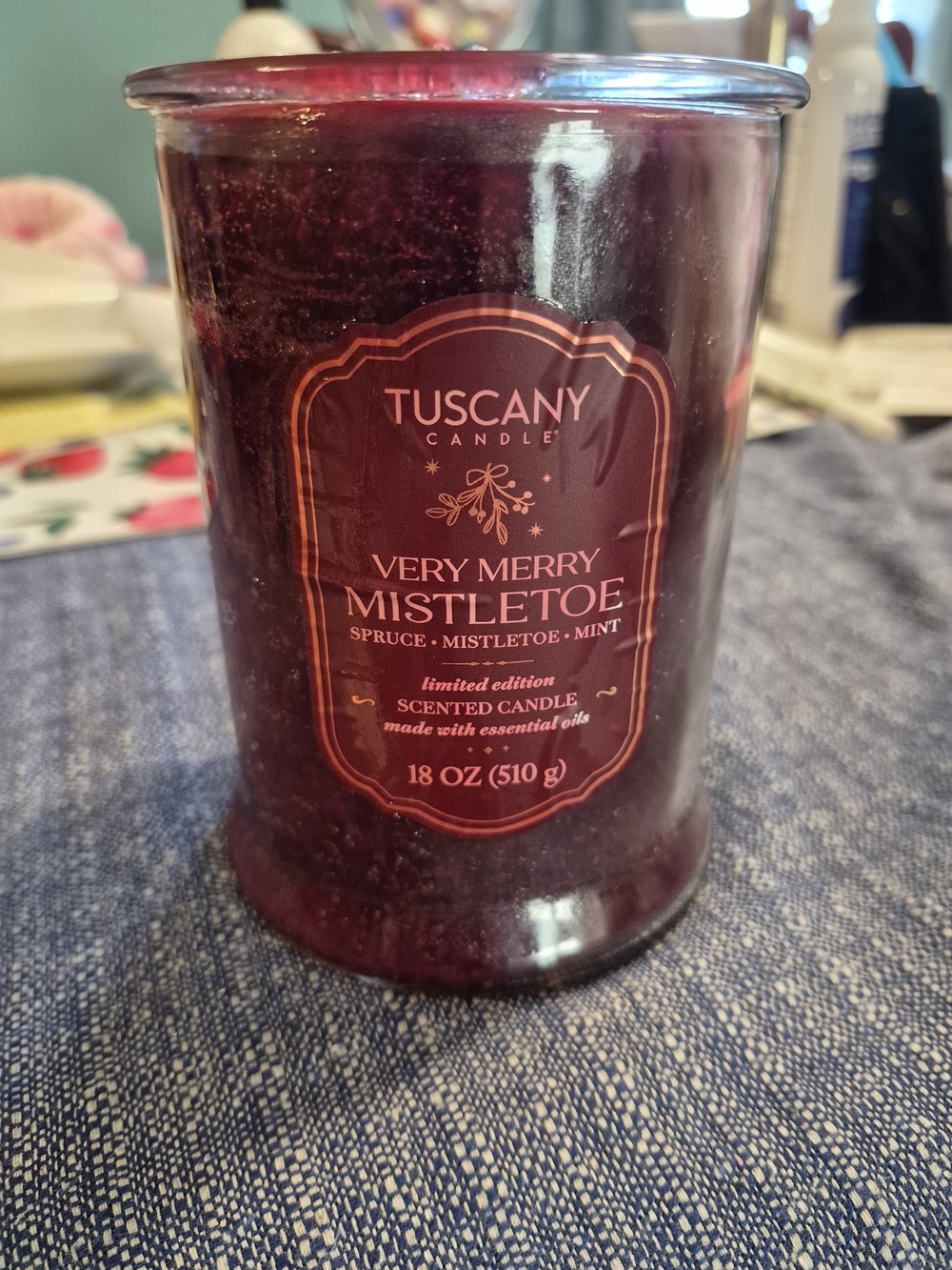 Tuscany Candle Very Merry Mistletoe Scented Candle